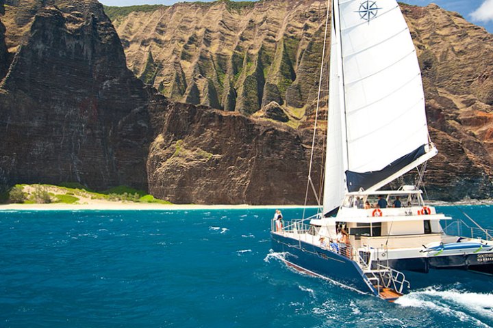 Capt-Andys-Napali-BBQ-Sail